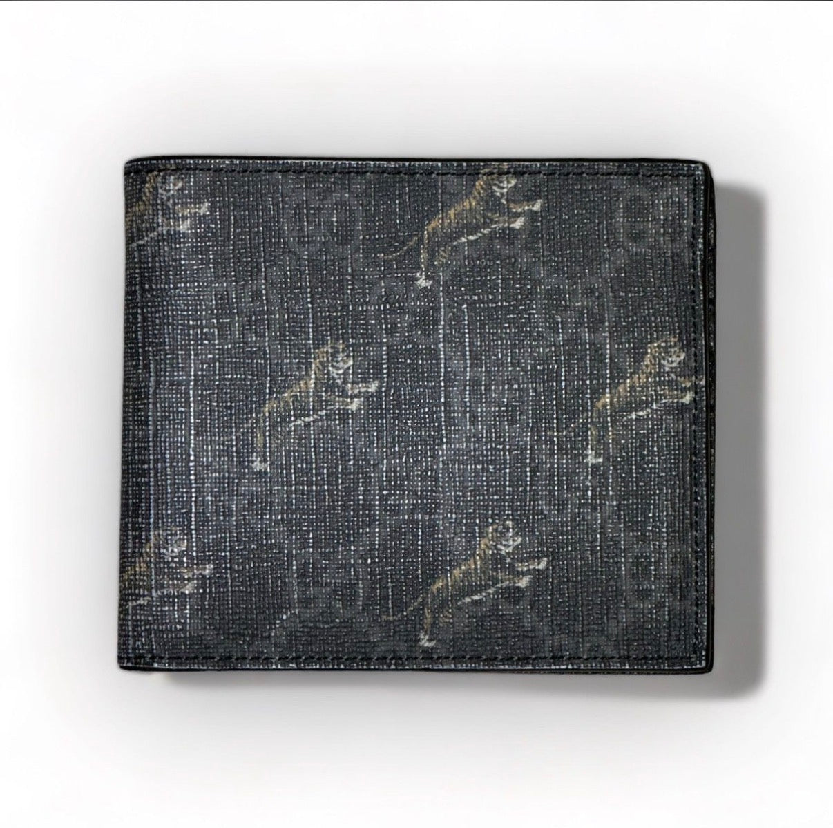 GUCCI GG SUPREME TIGER PRINT BIFOLD WALLET