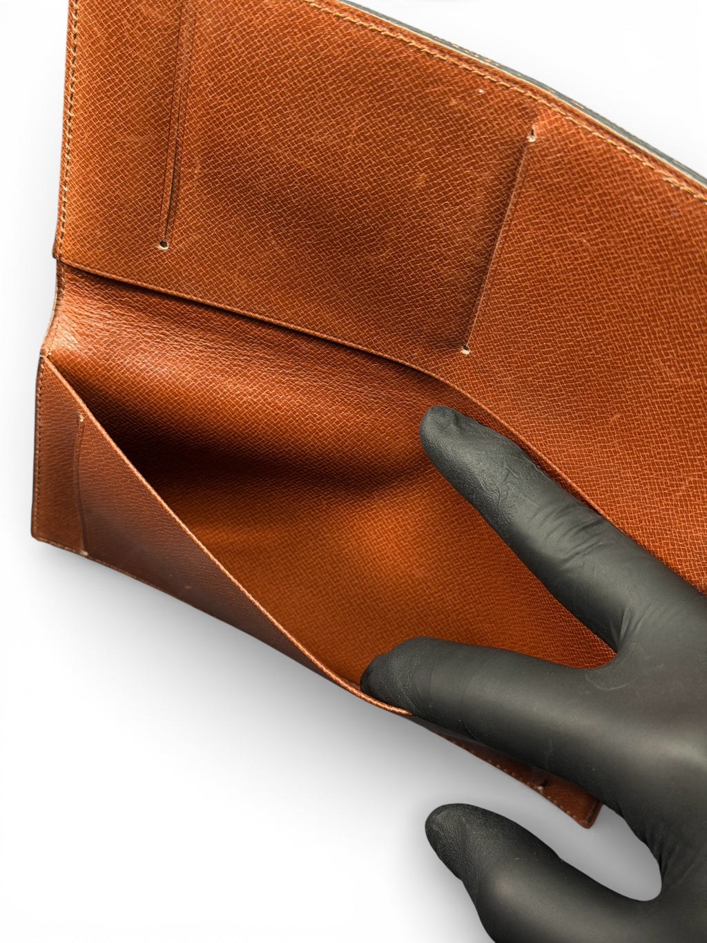 LOUIS VUITTON SLIM PASSPORT COVER