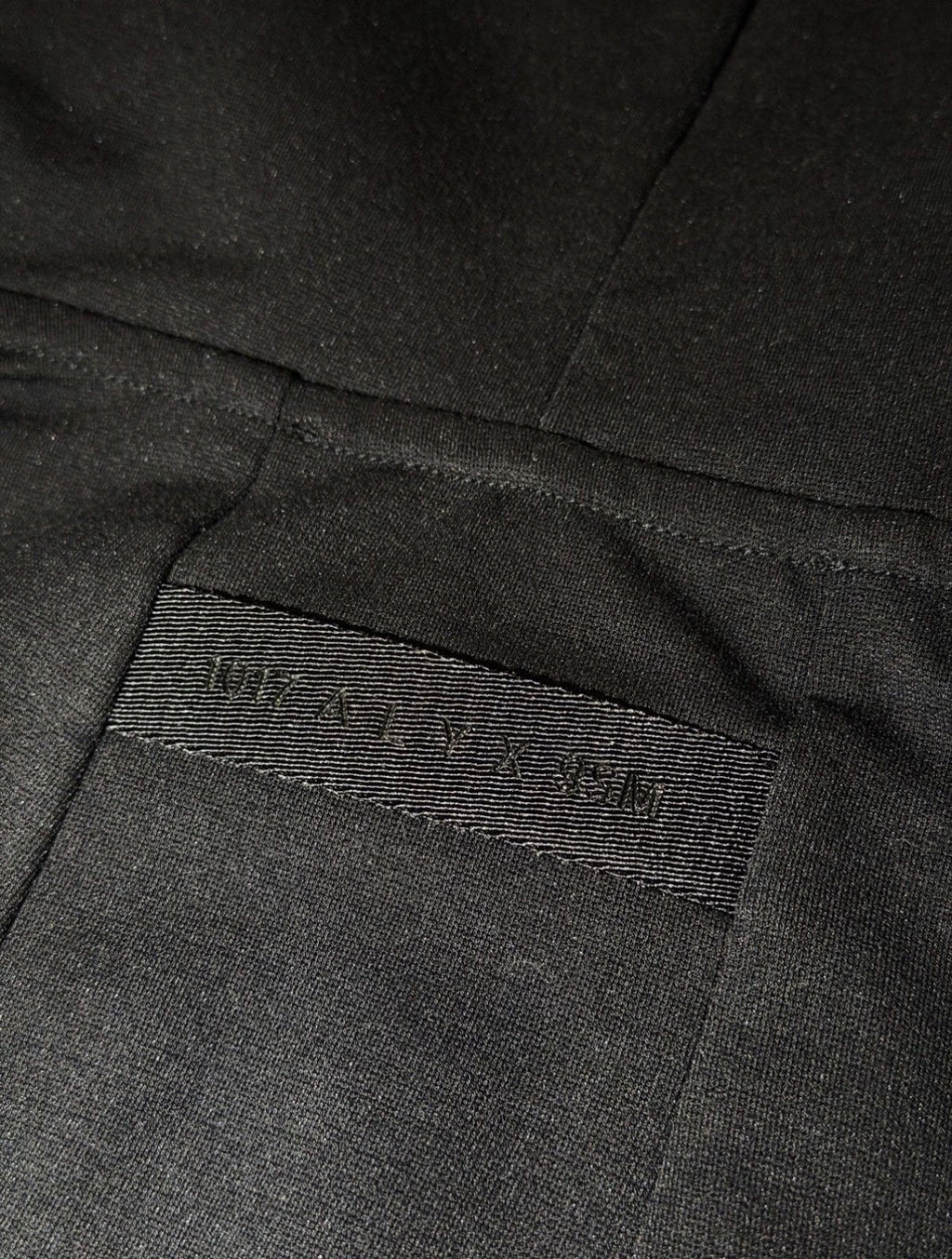 1017 ALYX 9SM BUCKLE DETAILED HOODED SWEATSHIRT