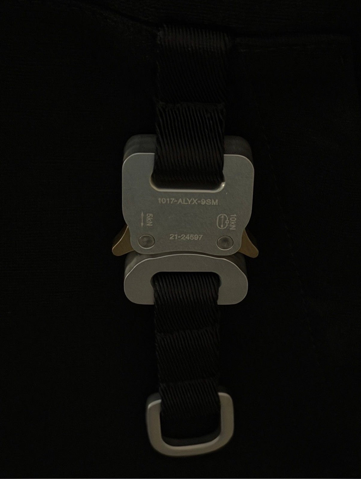 1017 ALYX 9SM BUCKLE DETAILED HOODED SWEATSHIRT
