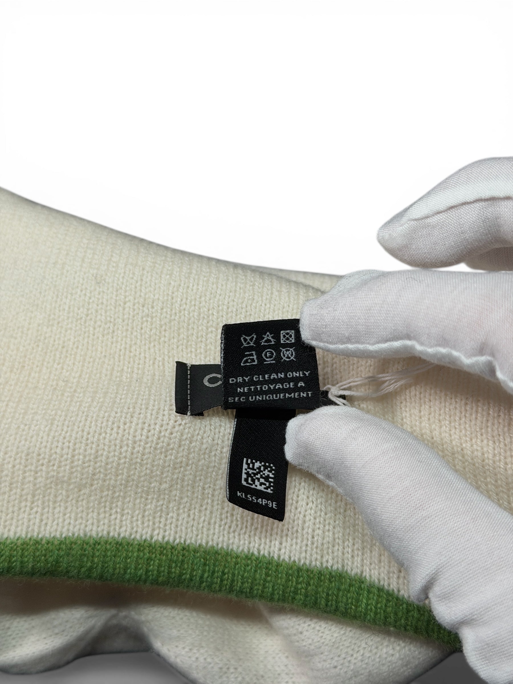 CHANEL CLOCHE 24A BEANIE