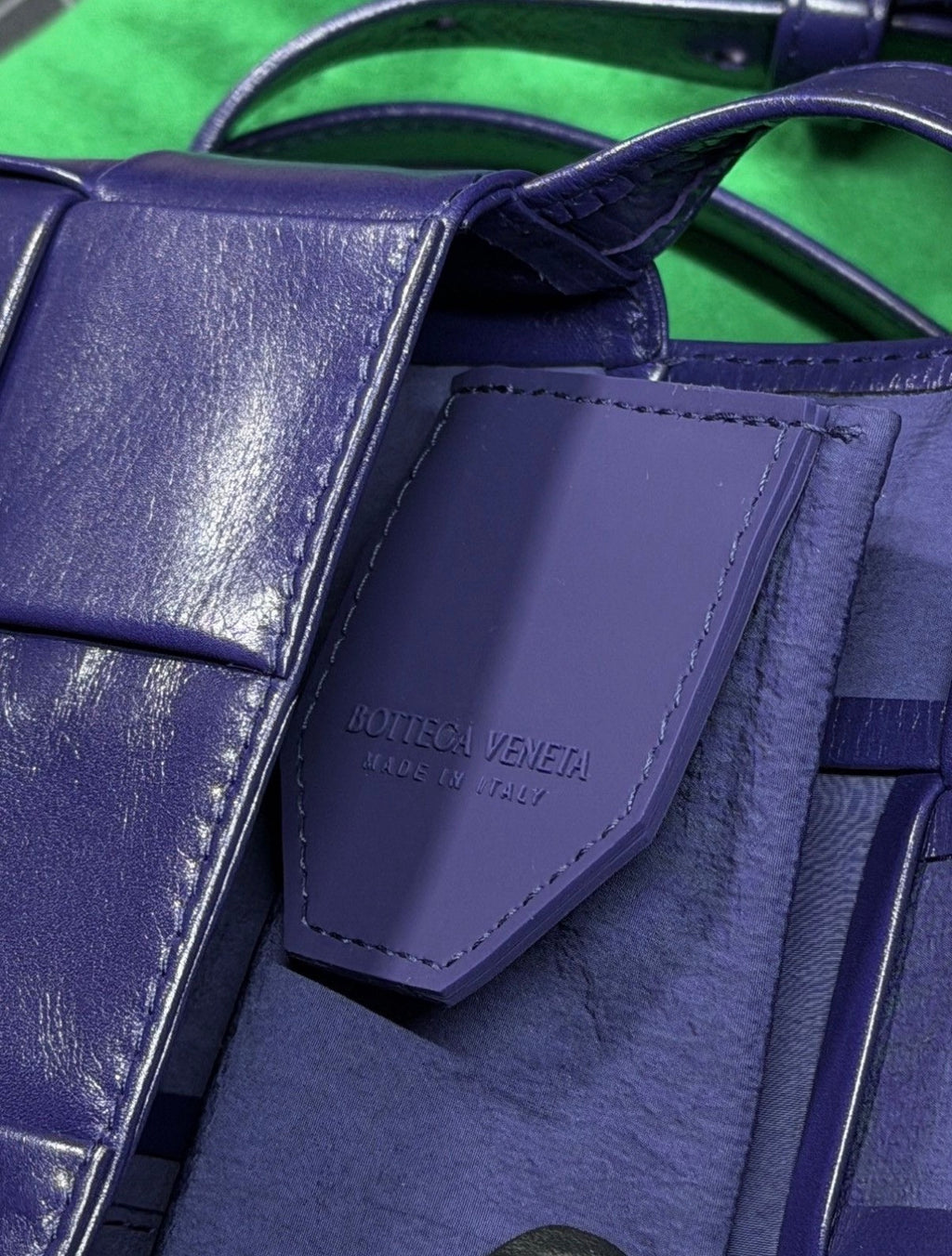 BOTTEGA VENETA MINI INTRECCIO CASSETTE BAG