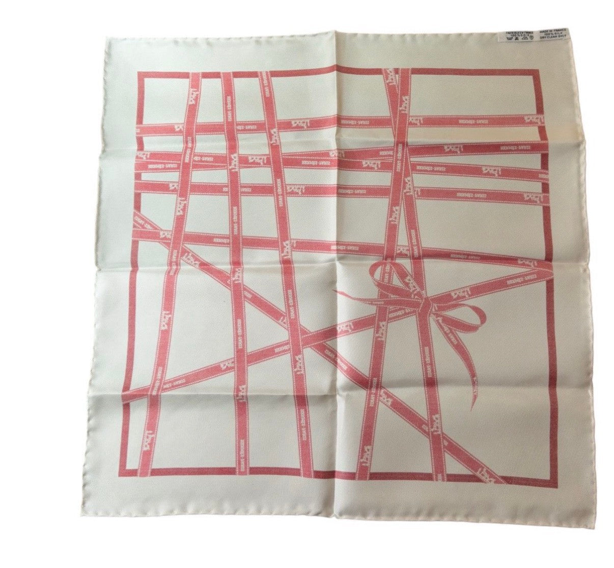 HERMÈS PETIT CARRÉ 45 BOLDUC SILK SCARF